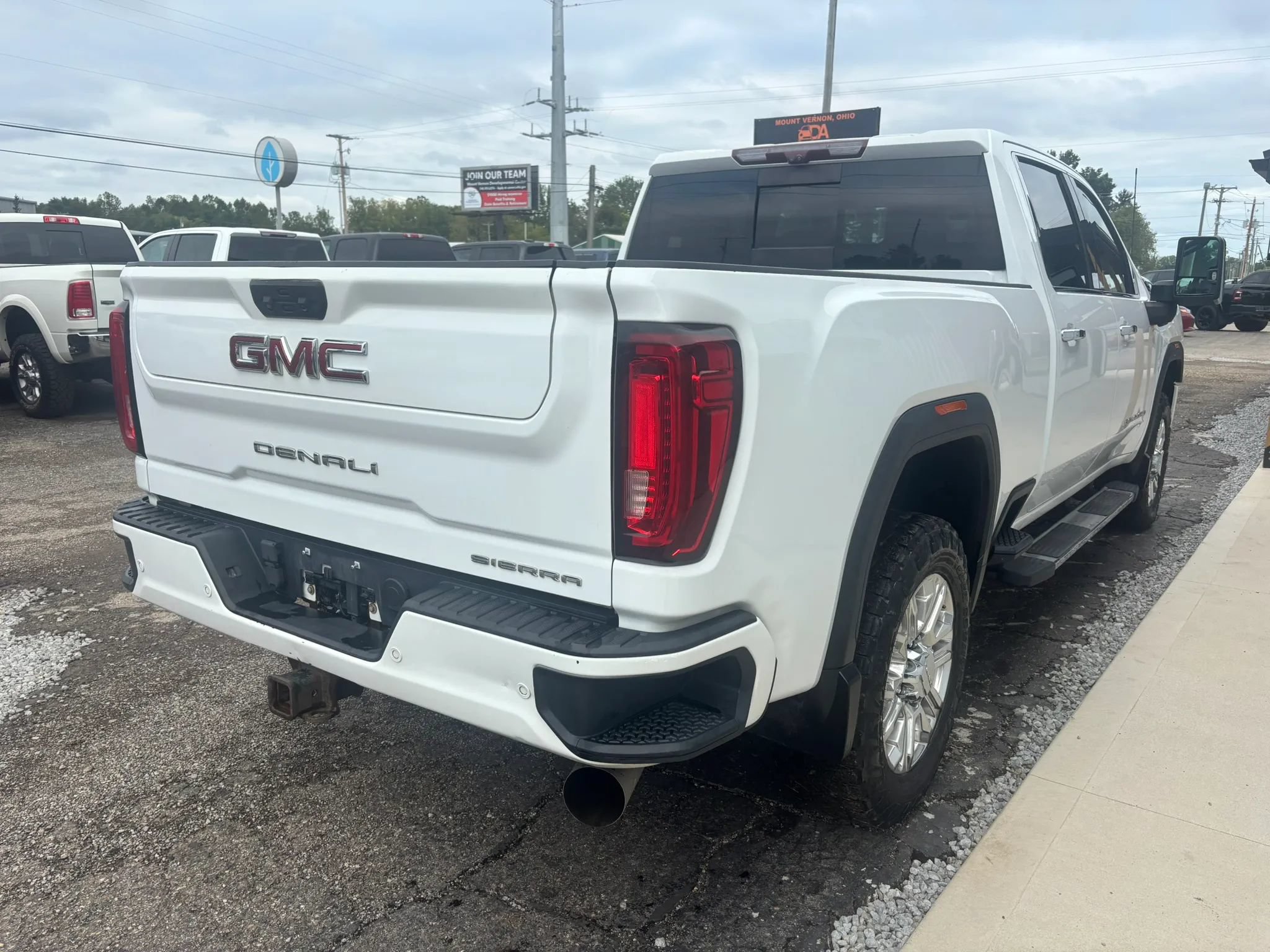 Used 2020 GMC Sierra 2500 Denali w/ Denali Ultimate Package AWD/4WD image 8