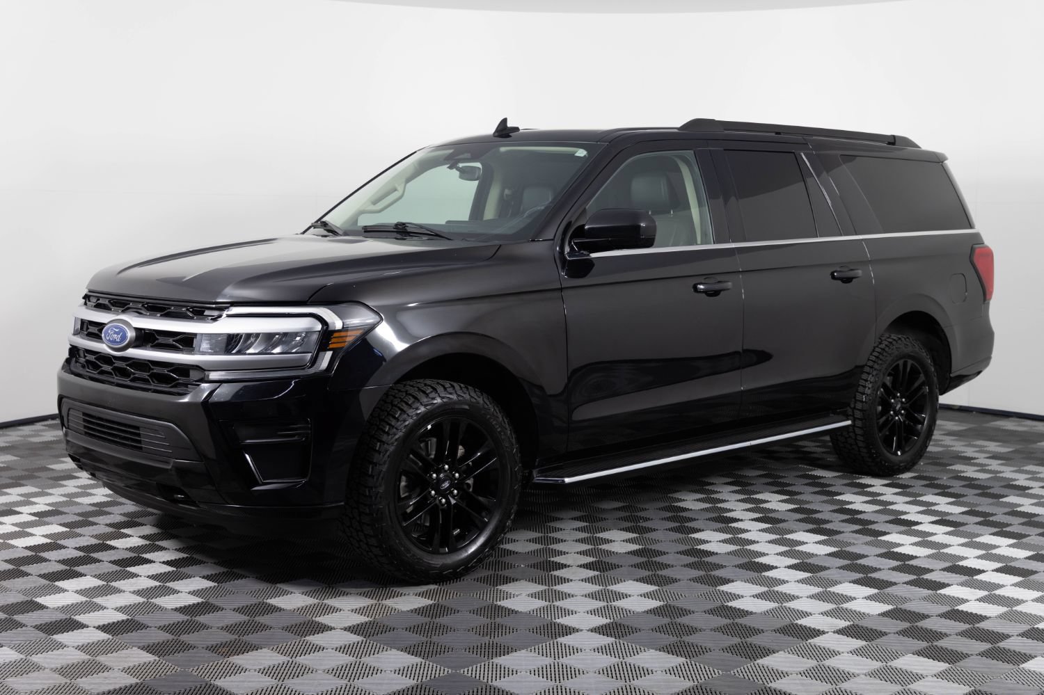 Used 2023 Ford Expedition Max XLT