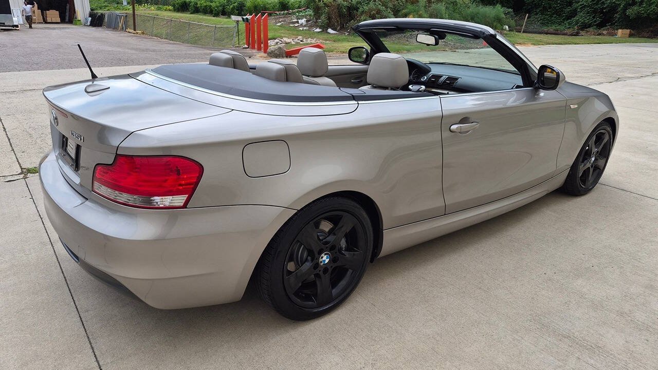 Used 2010 BMW 135i Convertible RWD image 7