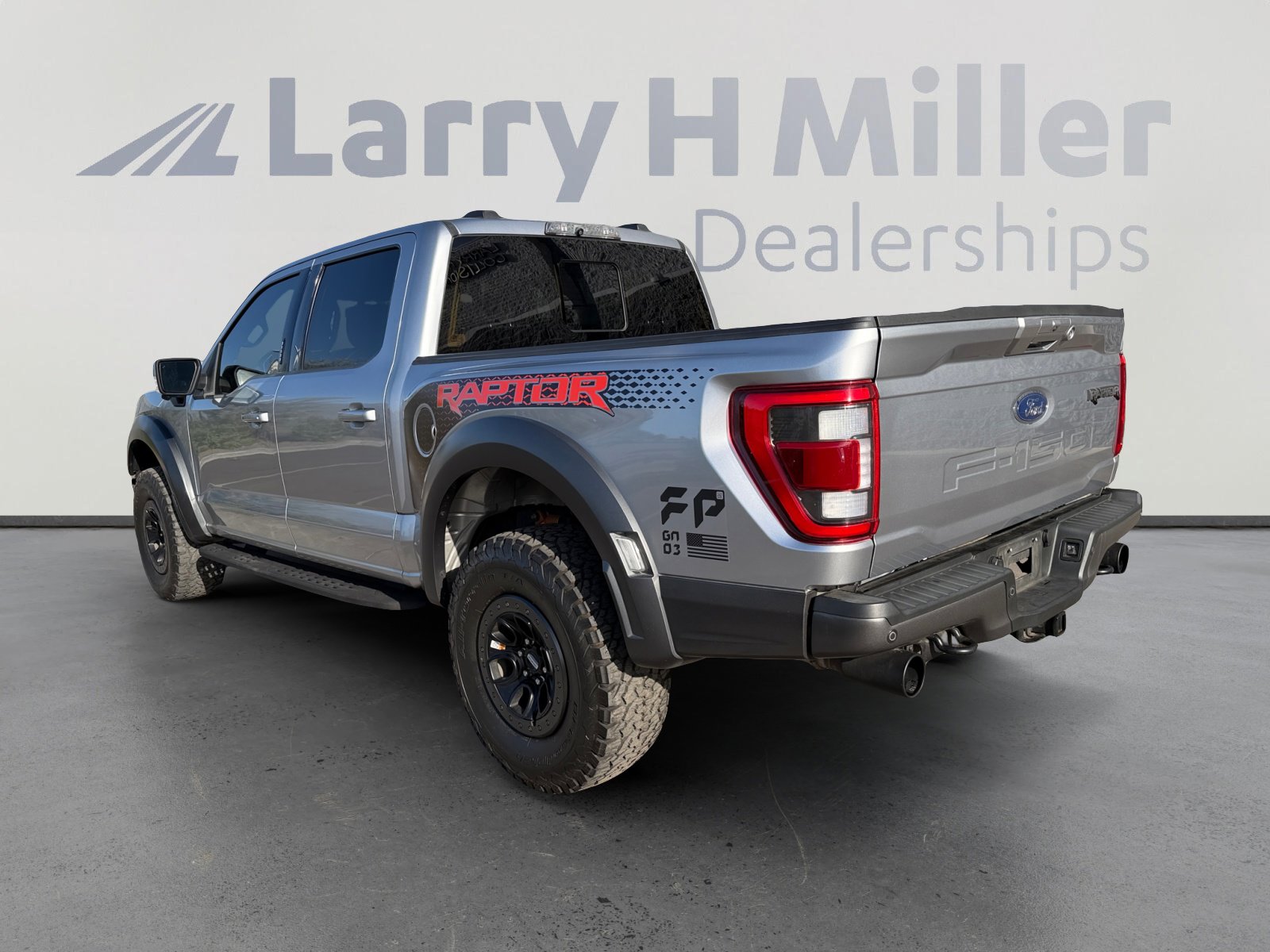 Used 2022 Ford F150 Raptor w/ Equipment Group 801A High AWD/4WD image 3