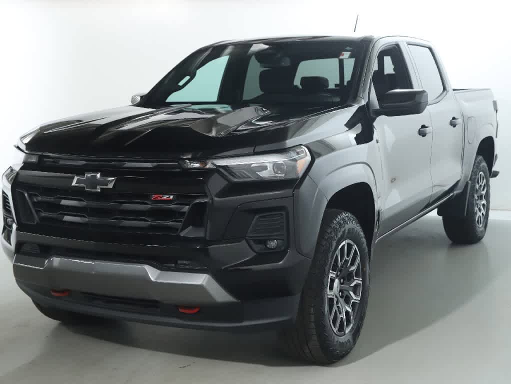 Used 2023 Chevrolet Colorado Z71 w/ Z71 Convenience Package 2 AWD/4WD image 1