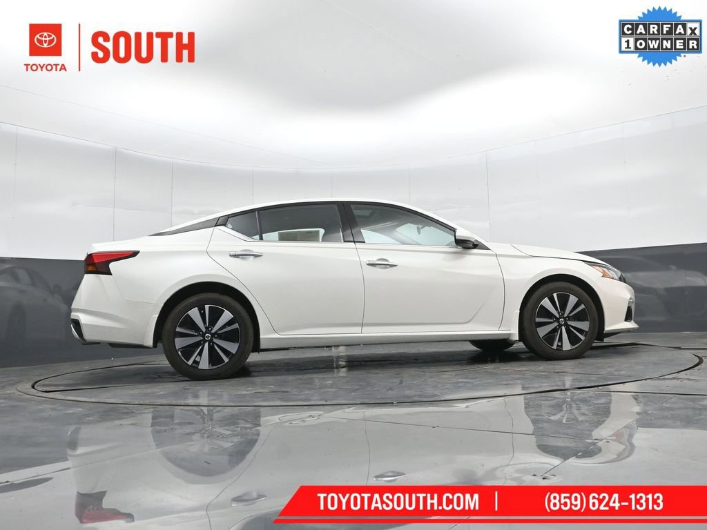Used 2022 Nissan Altima 2.5 SL AWD/4WD image 34