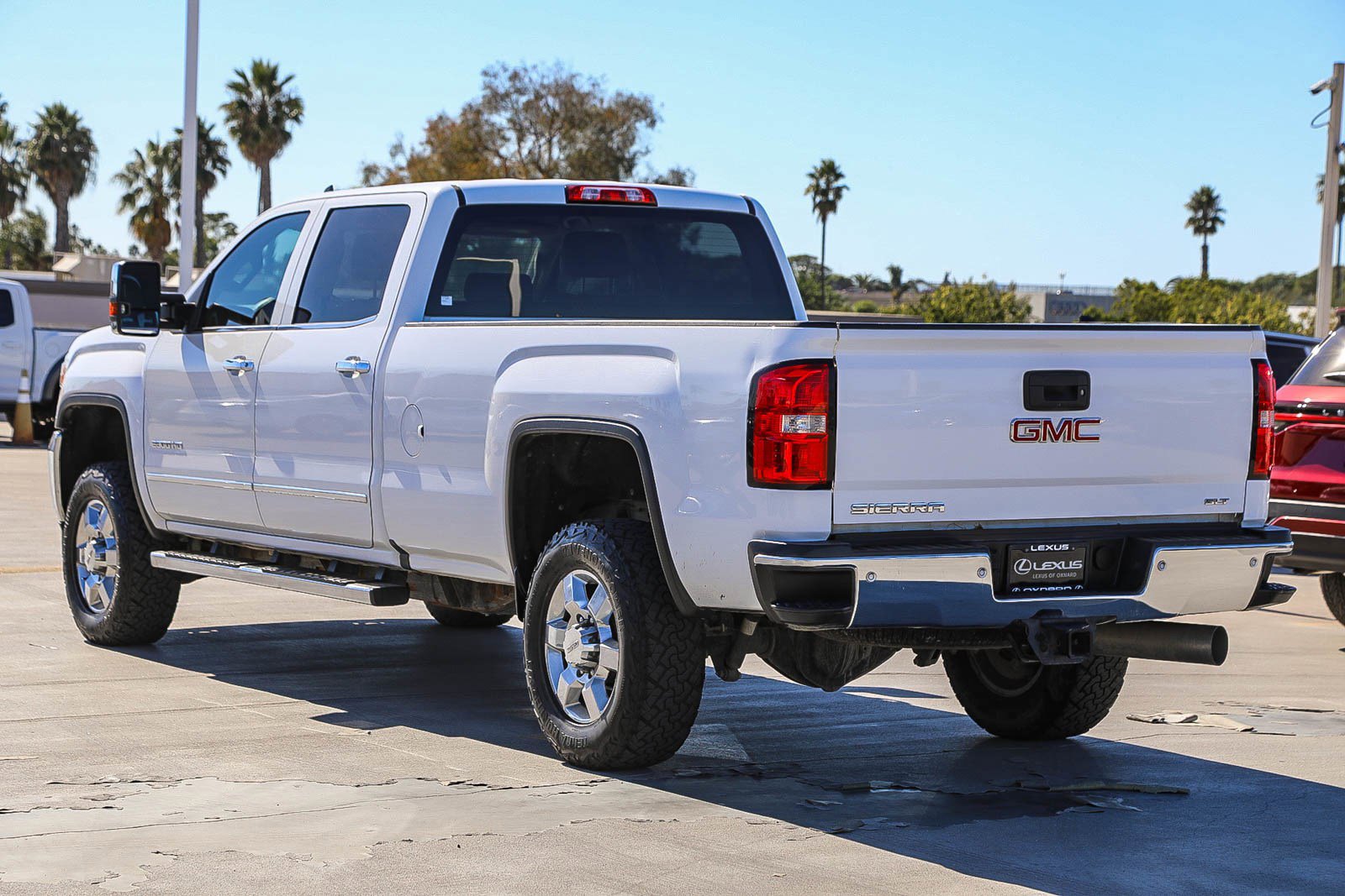 Used 2017 GMC Sierra 2500 SLT w/ Duramax Plus Package image 5