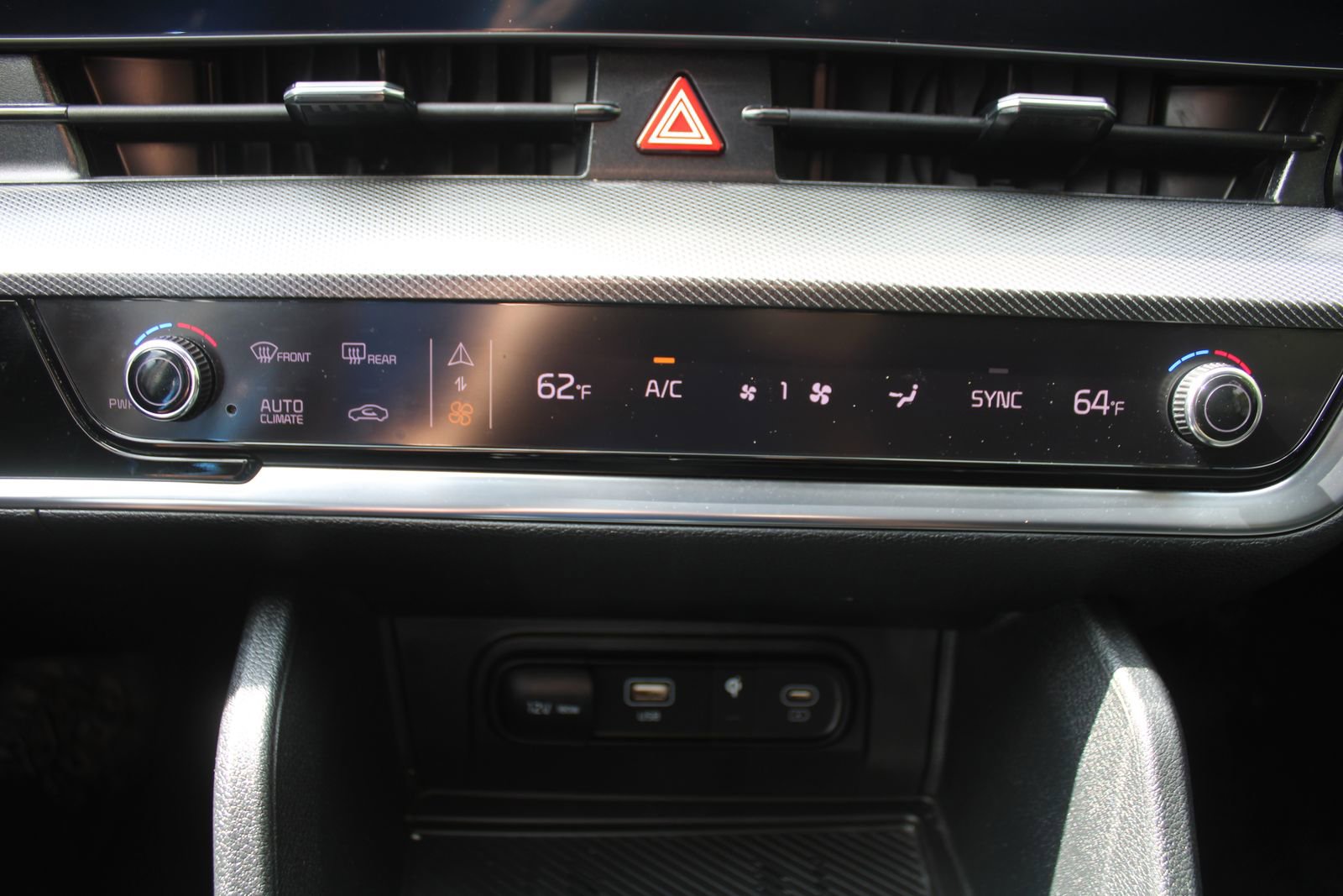 Certified 2025 Kia Sportage SX FWD image 40