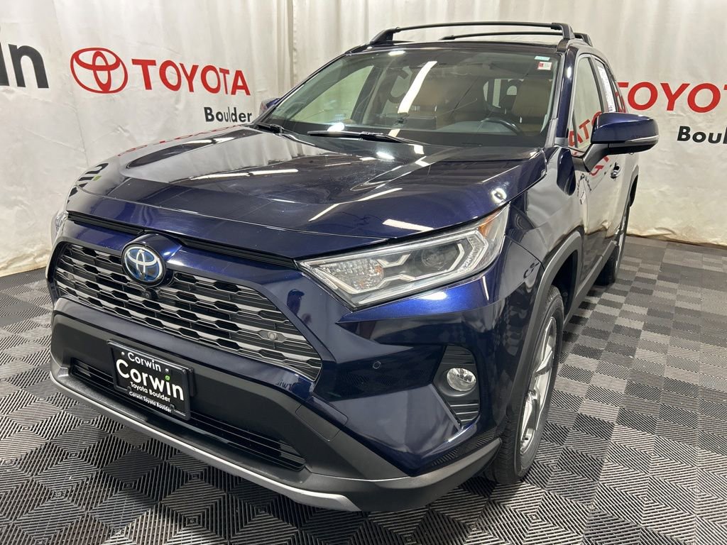 Used 2019 Toyota RAV4 Limited AWD/4WD image 4
