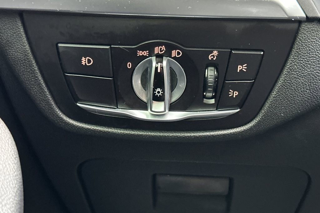 Used 2020 BMW X3 sDrive30i w/ M Sport Package 2 image 31