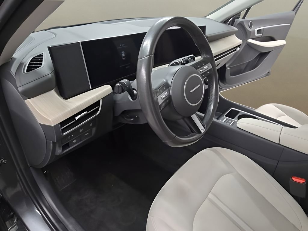 Certified 2025 Hyundai Sonata SEL image 12