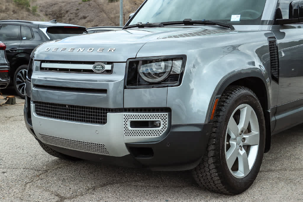 Used 2024 Land Rover Defender 130 S AWD/4WD image 7