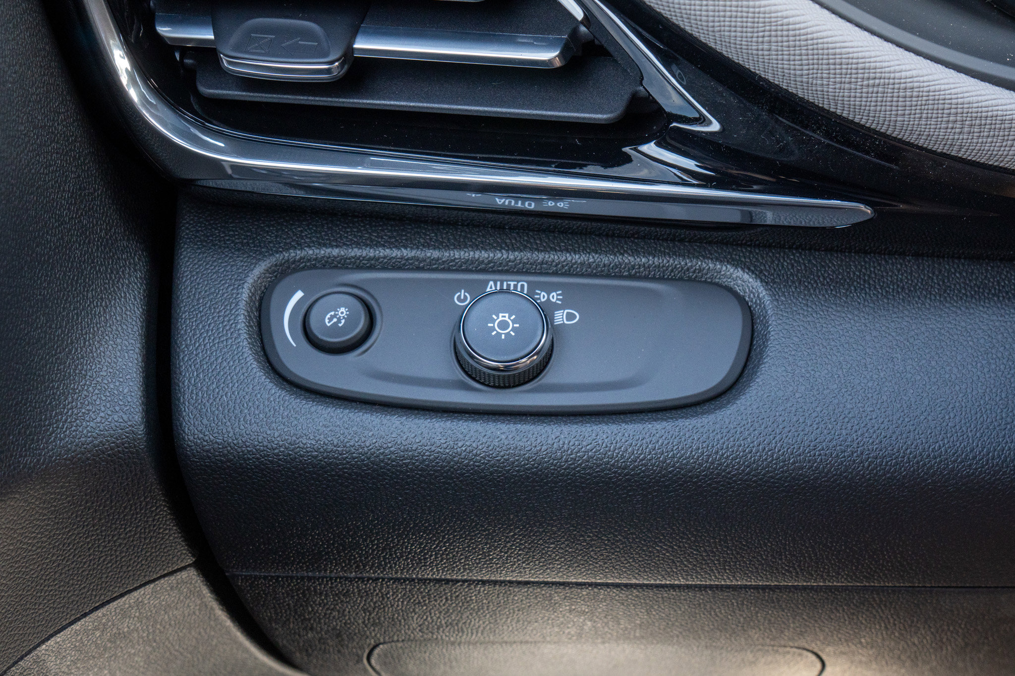New 2026 Buick Envista Avenir FWD image 28