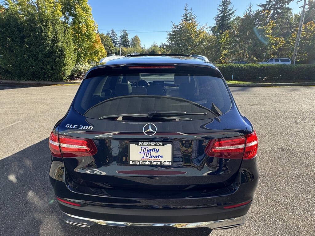 Used 2016 Mercedes-Benz GLC 300 w/ Multimedia Package image 10