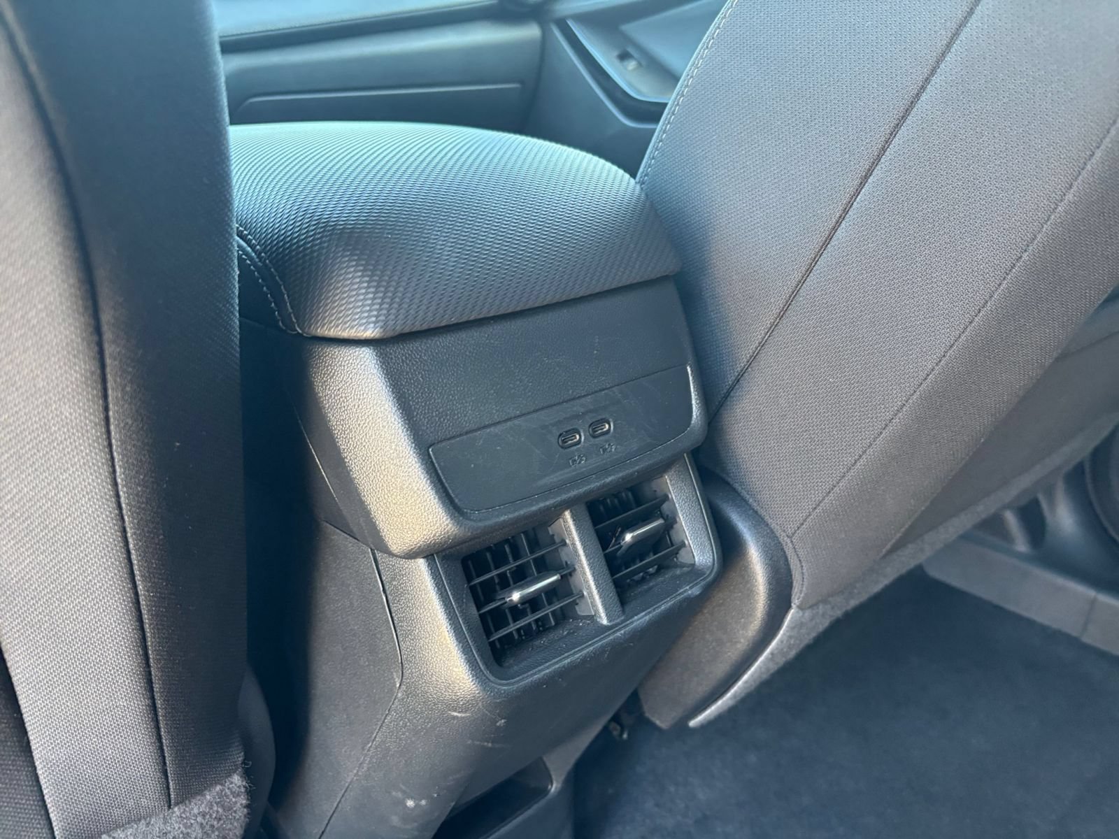 Used 2025 Chevrolet Equinox LT FWD image 22