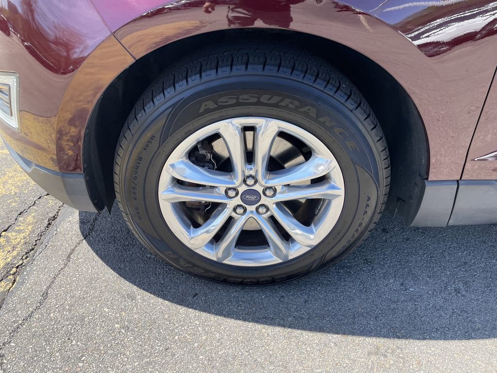 Used 2018 Ford Edge SEL w/ Equipment Group 201A AWD/4WD image 9