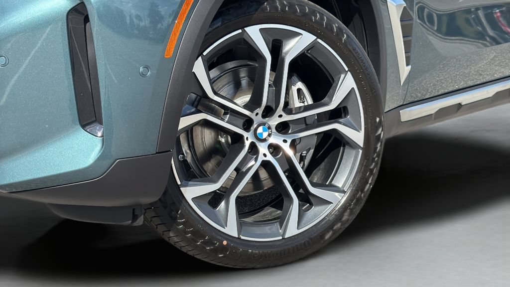 Certified 2026 BMW X5 xDrive40i w/ Climate Comfort Package AWD/4WD image 14