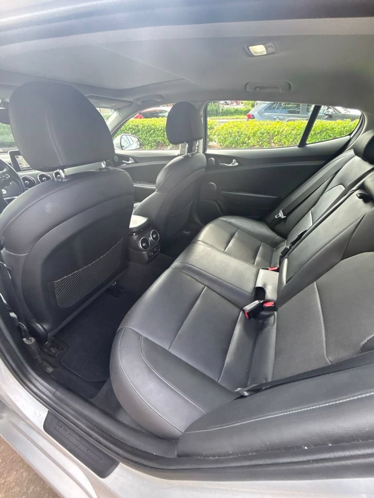 Used 2018 Kia Stinger Premium RWD image 17