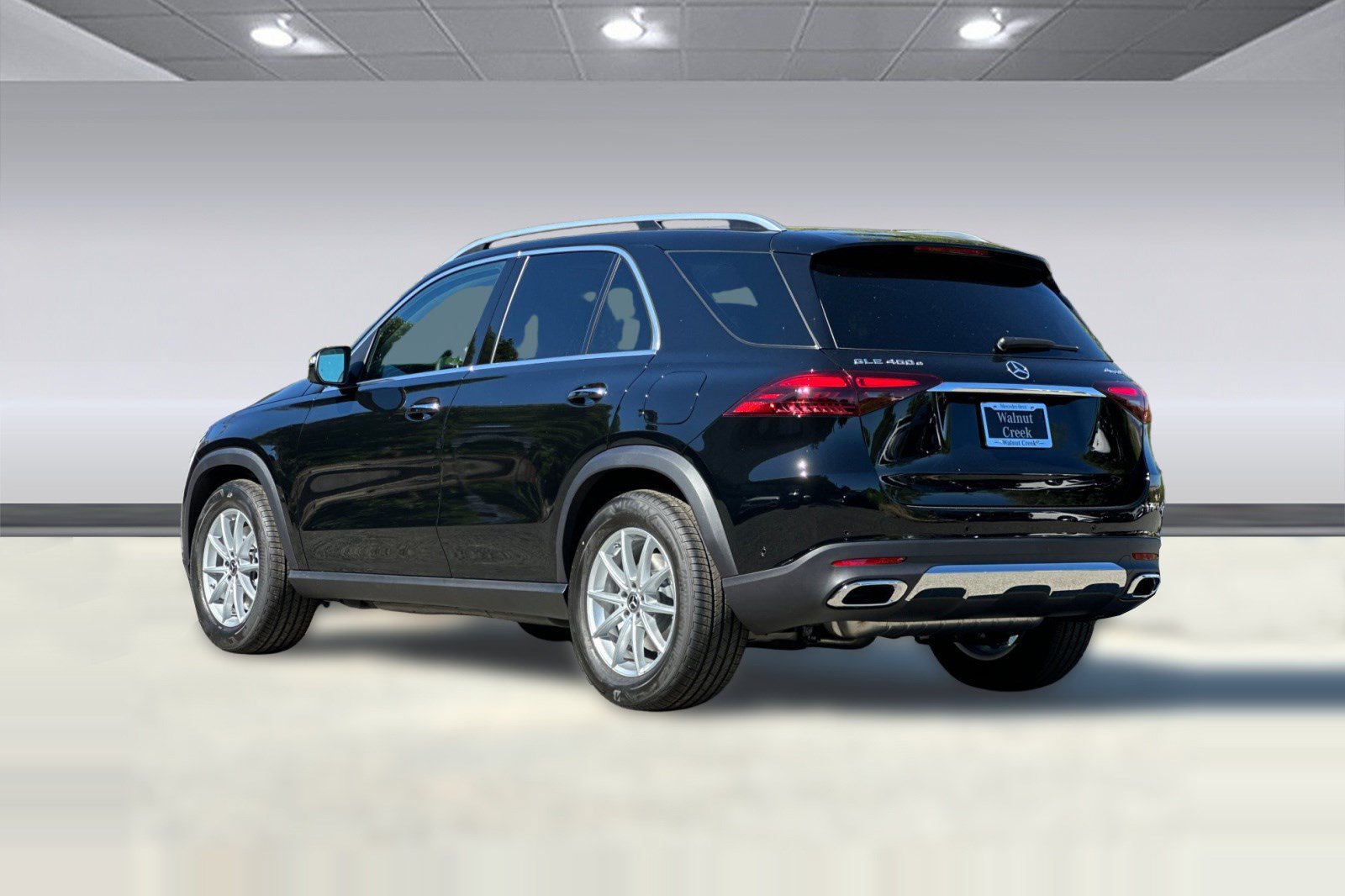 New 2026 Mercedes-Benz GLE 450e 4MATIC image 3