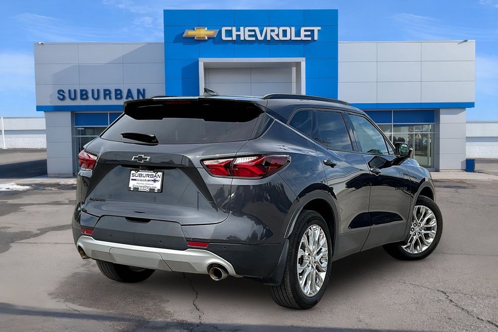 Used 2022 Chevrolet Blazer LT w/ Sound & Technology Package FWD image 4