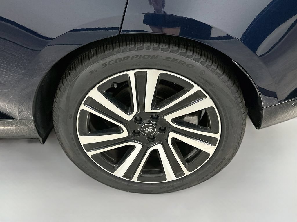 Certified 2023 Land Rover Range Rover SE AWD/4WD image 34