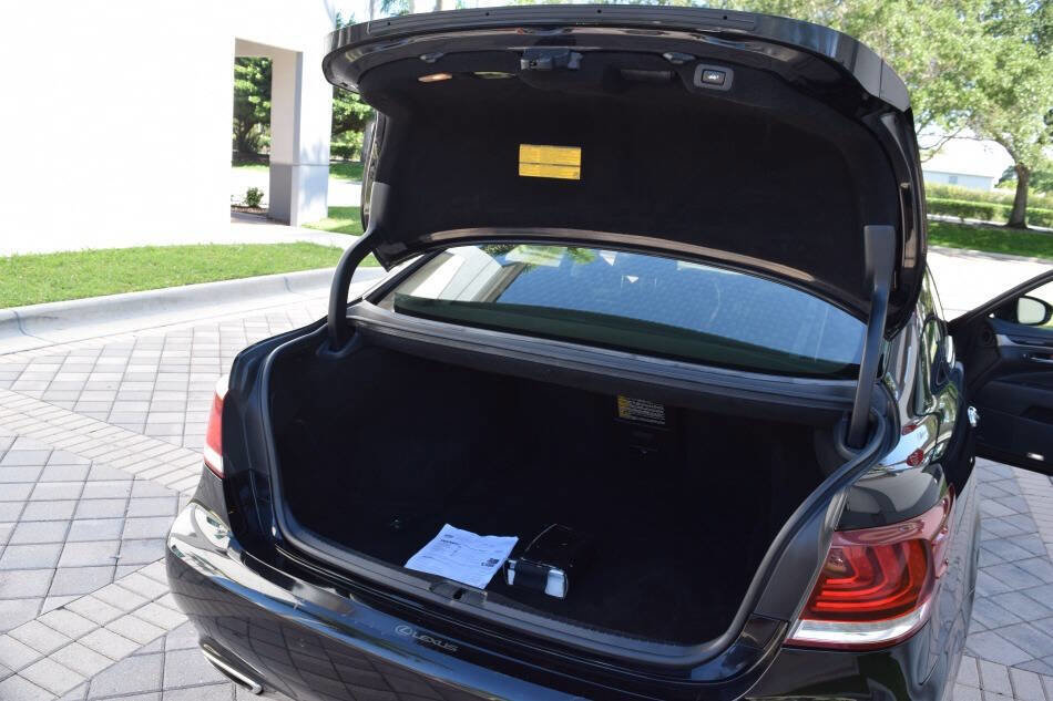 Used 2013 Lexus LS 460 AWD w/ Comfort Pkg image 81