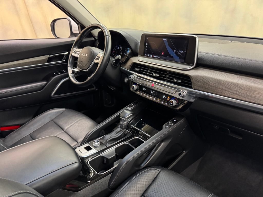Used 2022 Kia Telluride EX FWD image 25