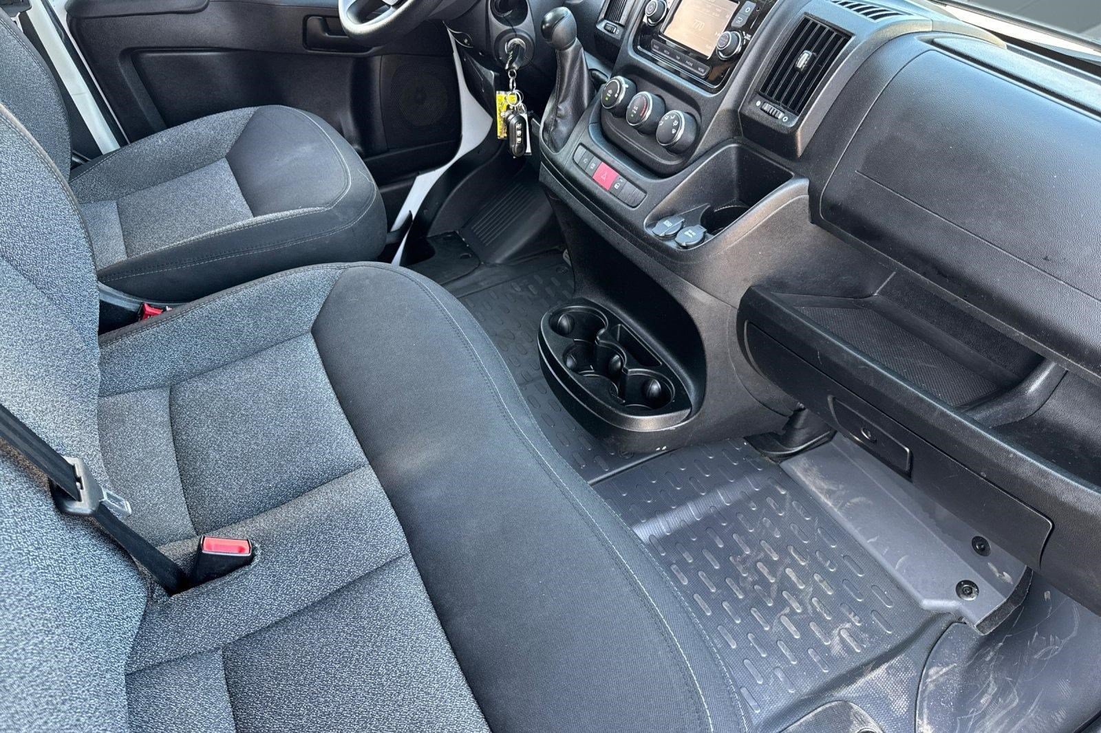 Used 2021 RAM ProMaster 2500 w/ Convenience Group FWD image 29