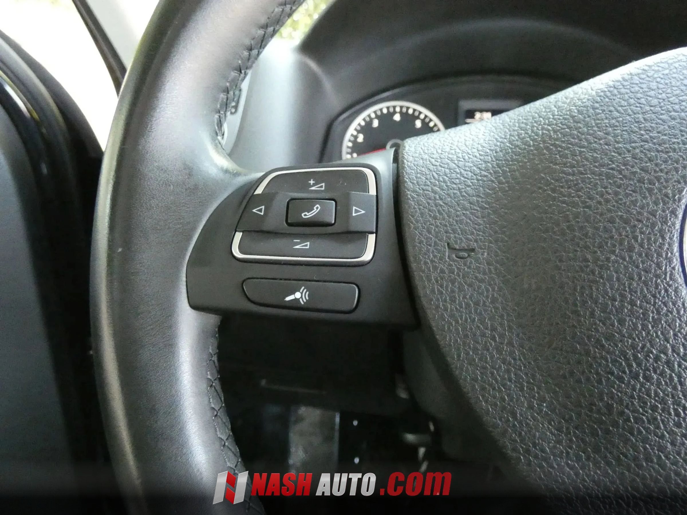 Used 2017 Volkswagen Tiguan S AWD/4WD image 66