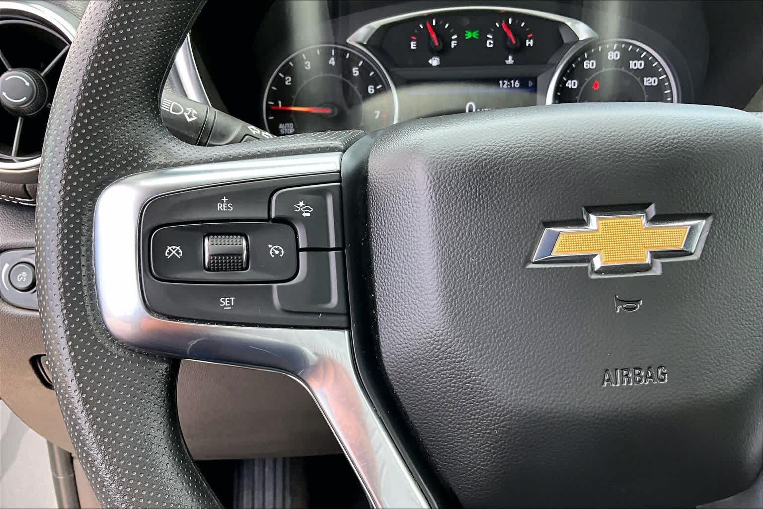 Used 2025 Chevrolet Blazer LT FWD image 22