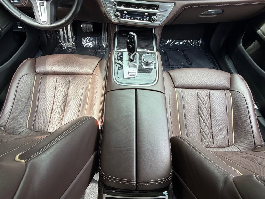 Used 2021 BMW 750i xDrive w/ M Sport Package AWD/4WD image 49