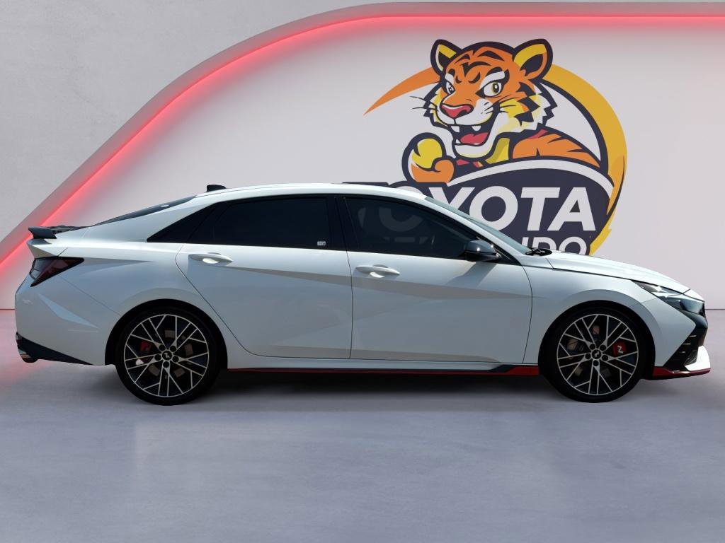 Used 2023 Hyundai Elantra N w/ Preferred Accessory Package FWD image 4