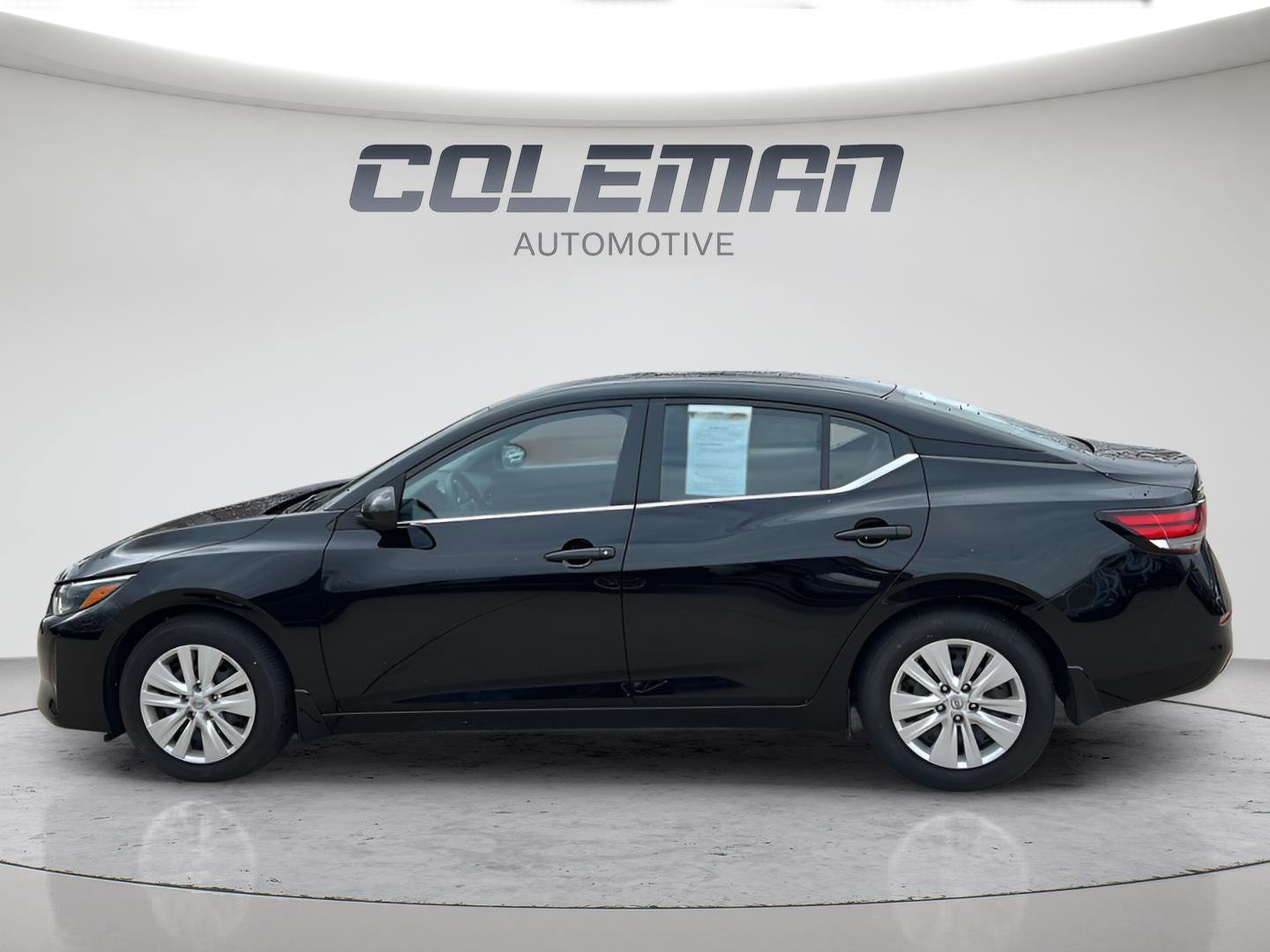 Used 2025 Nissan Sentra S image 8