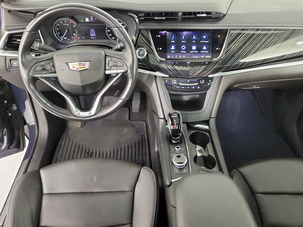 Certified 2024 Cadillac XT6 Premium Luxury FWD image 15