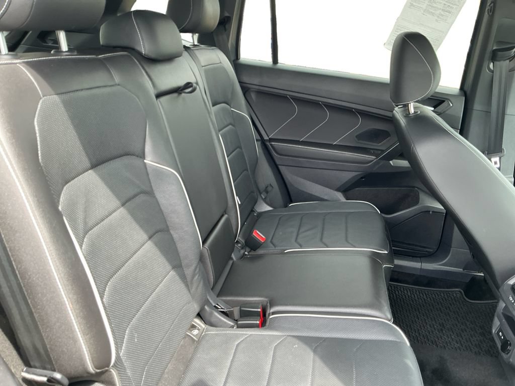 Used 2023 Volkswagen Tiguan SEL R-Line AWD/4WD image 20