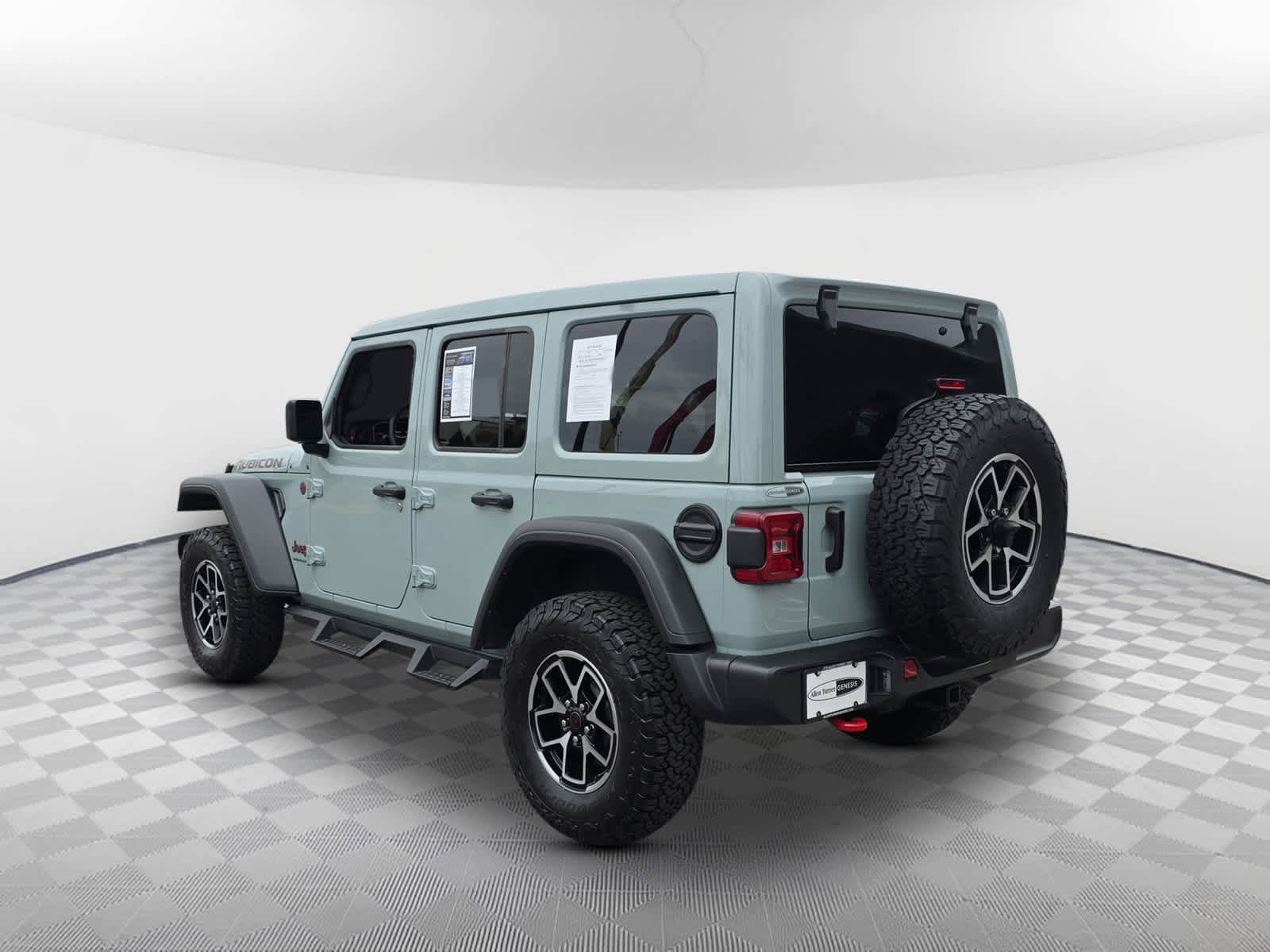 Used 2024 Jeep Wrangler Unlimited Rubicon w/ Technology Group image 4