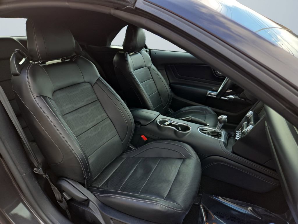 Used 2022 Ford Mustang GT Premium image 15