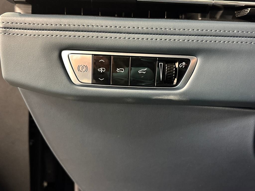 New 2025 Cadillac Escalade IQ Luxury 2 image 37