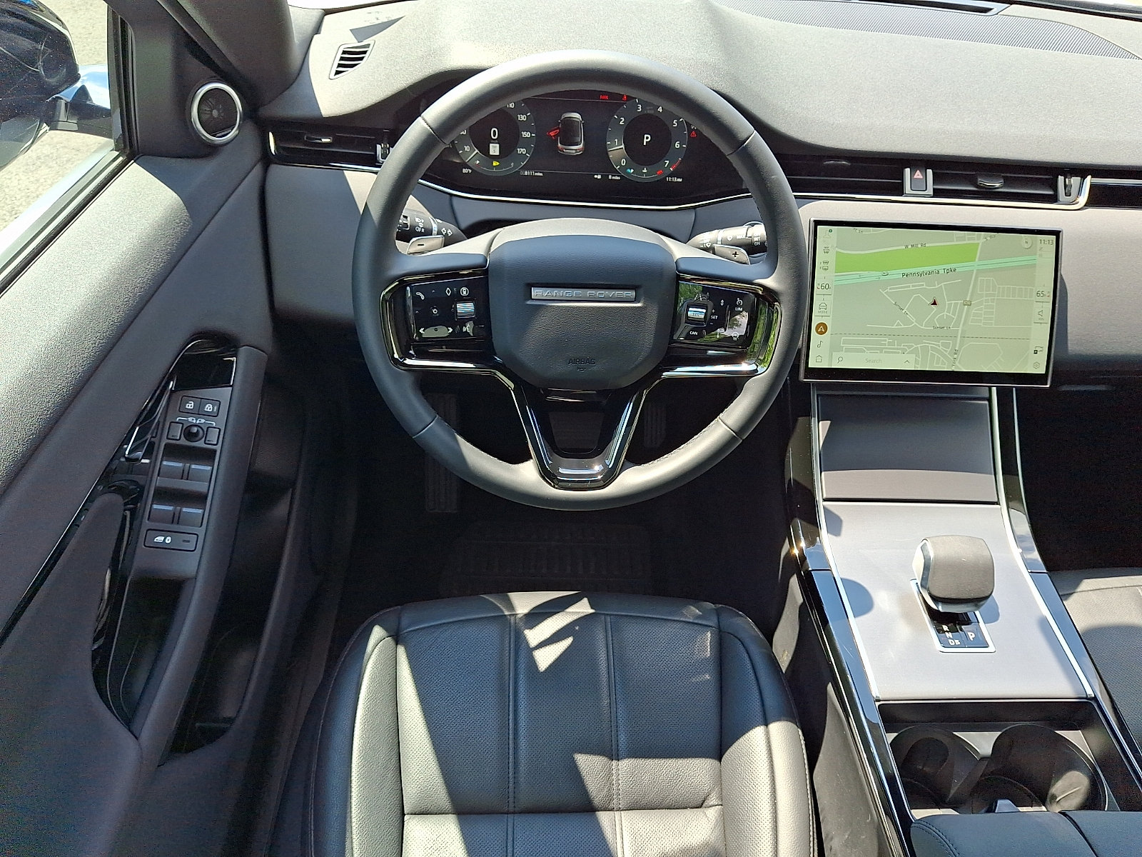 Used 2026 Land Rover Range Rover Evoque S AWD/4WD image 4
