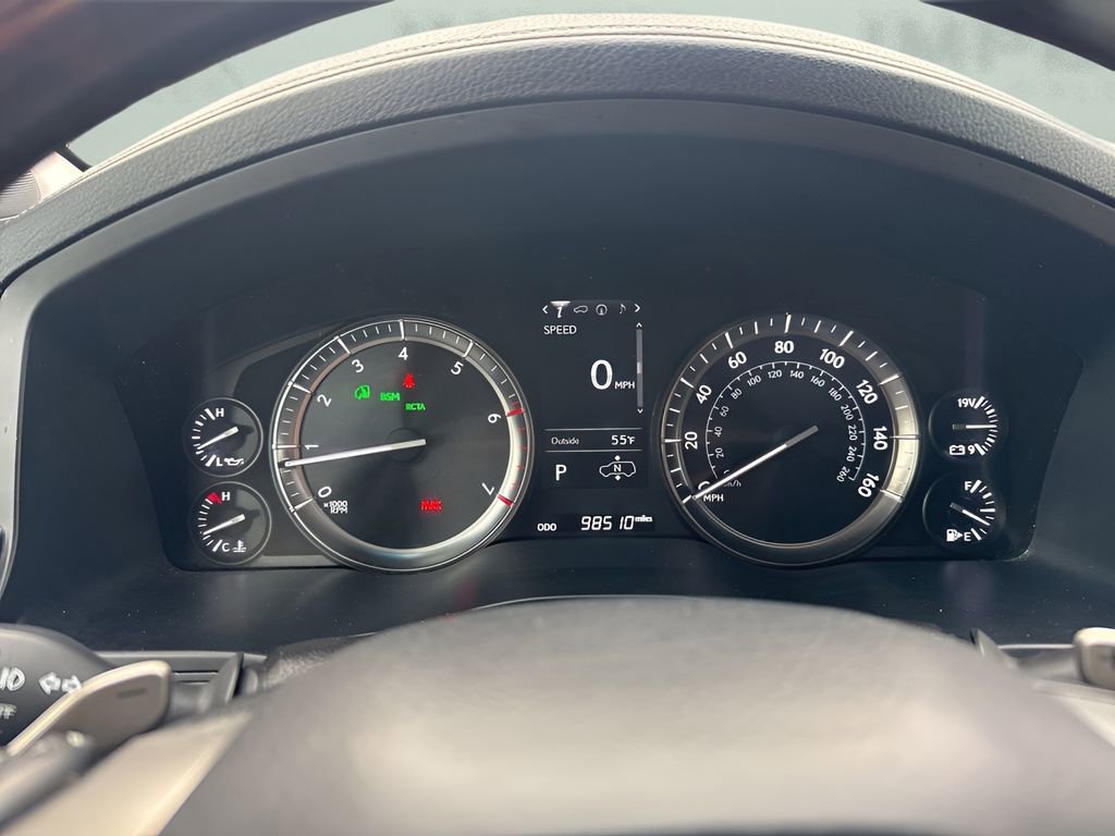 Used 2016 Lexus LX 570 4WD image 25