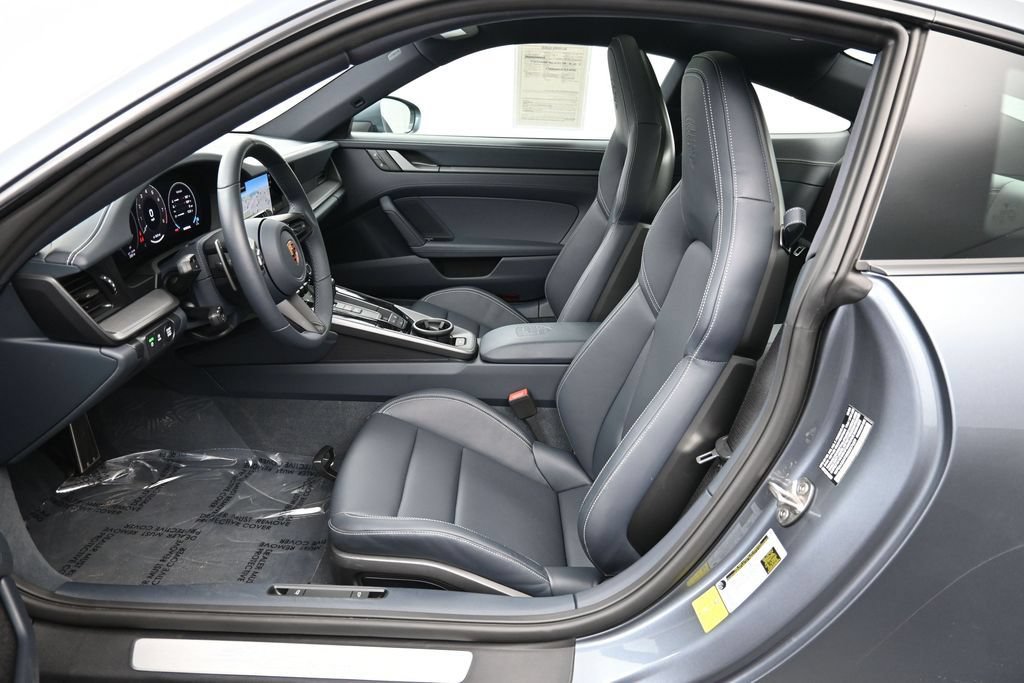 Certified 2025 Porsche 911 Carrera RWD image 20