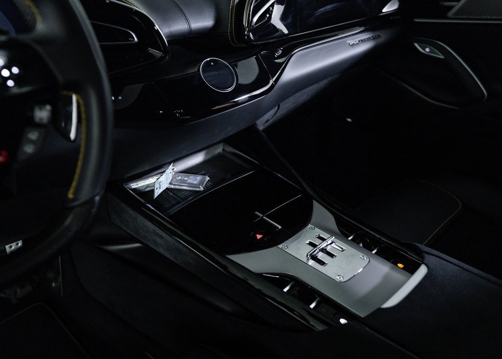 Certified 2025 Ferrari Purosangue image 27
