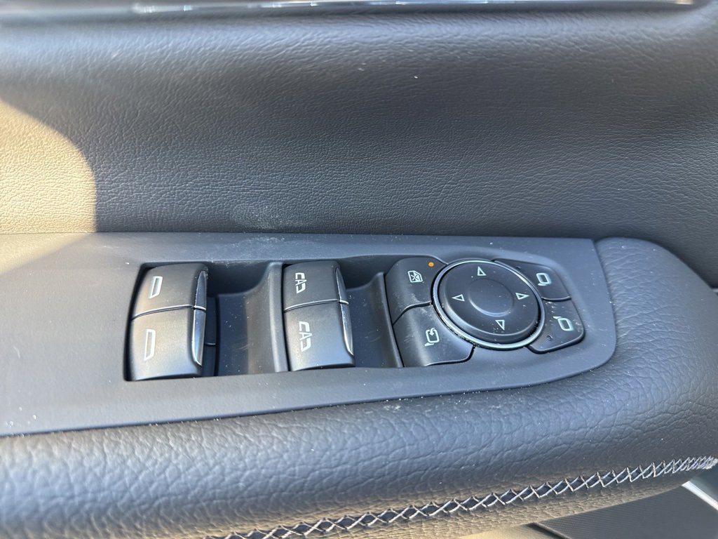 New 2026 GMC Yukon Denali w/ Sun & Power Step Package image 23