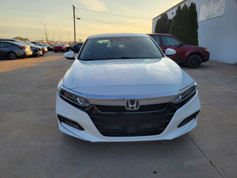 Used 2019 Honda Accord EX image 2