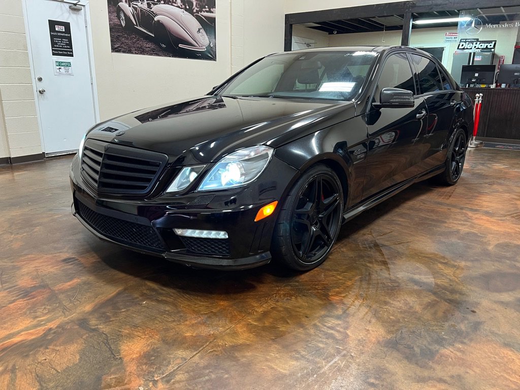 Used 2011 Mercedes-Benz E 63 AMG Sedan image 5