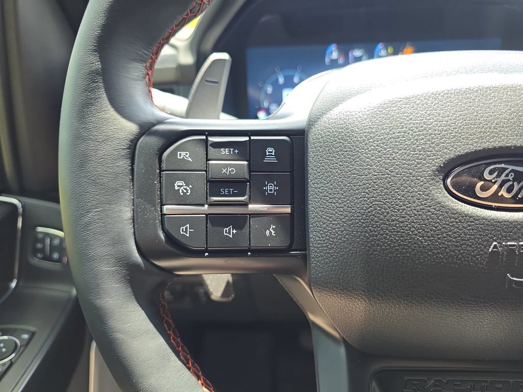 Used 2025 Ford F150 Raptor AWD/4WD image 18