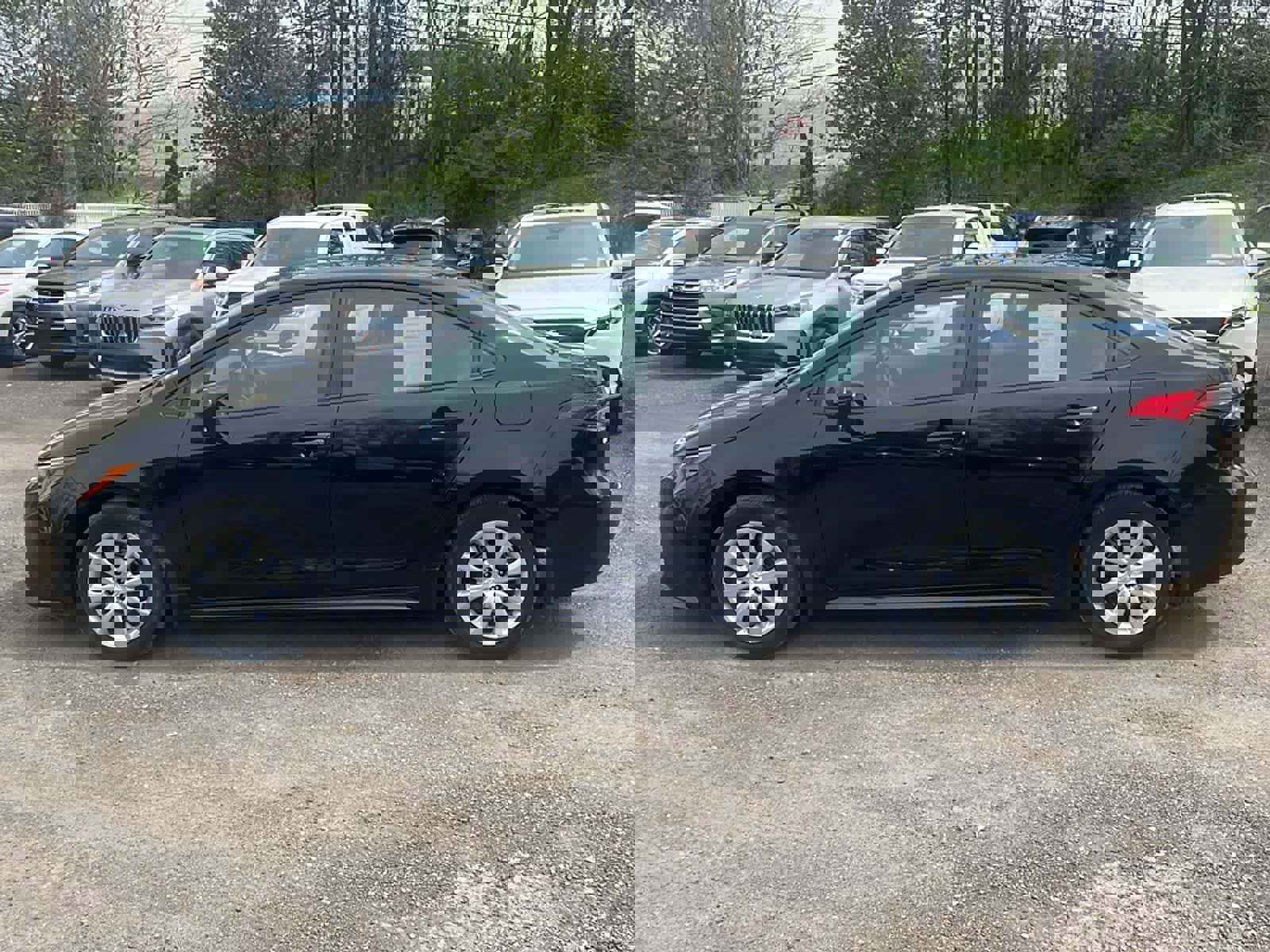 Used 2023 Toyota Corolla LE FWD image 5