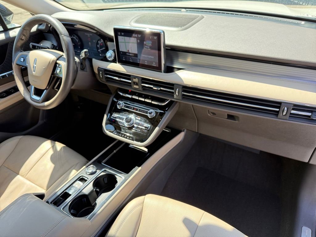 Used 2022 Lincoln Corsair AWD w/ Premium Package image 17