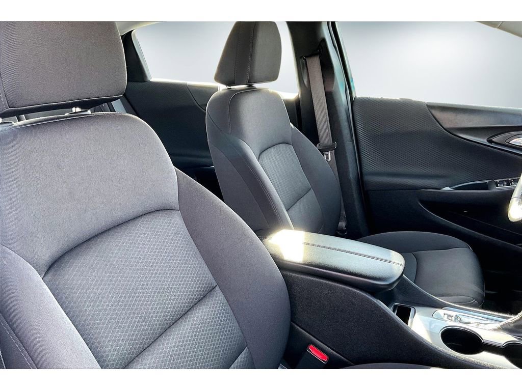 Used 2024 Chevrolet Malibu LT w/ Sport Edition image 24