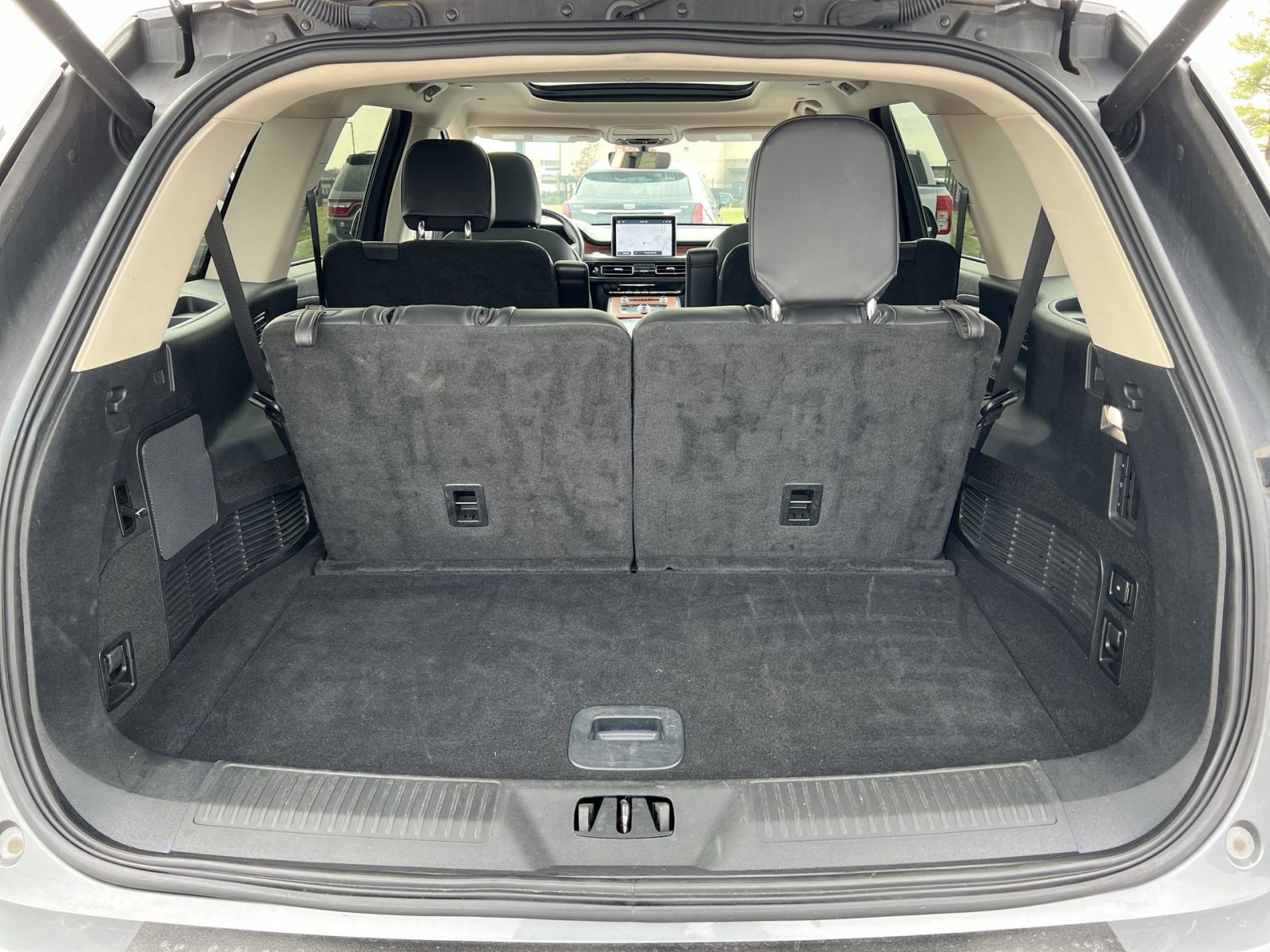 Used 2024 Lincoln Aviator Reserve image 24