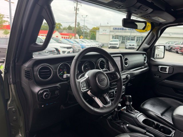 Used 2023 Jeep Wrangler Unlimited Sahara w/ Cold Weather Group AWD/4WD image 6