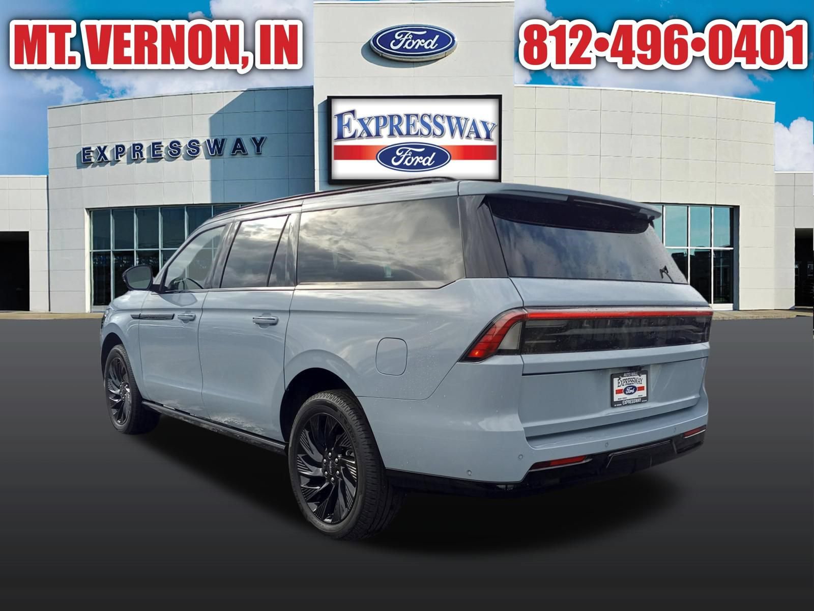 Used 2025 Lincoln Navigator L Reserve w/ Jet Appearance Package AWD/4WD image 9