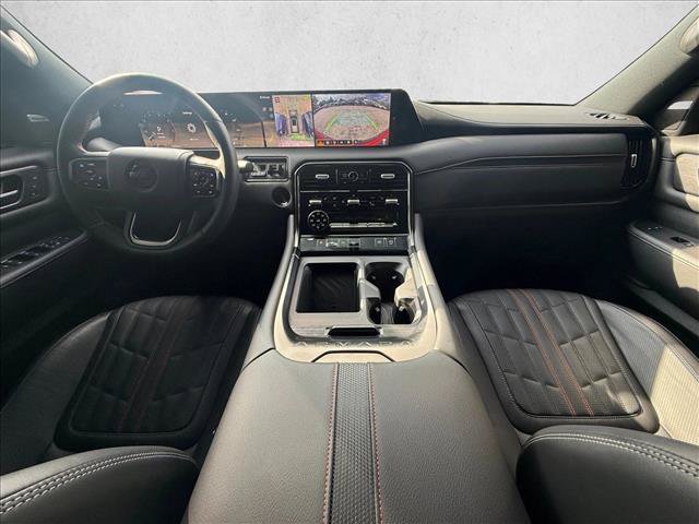 Used 2025 Nissan Armada PRO-4X w/ Convenience Package AWD/4WD image 19