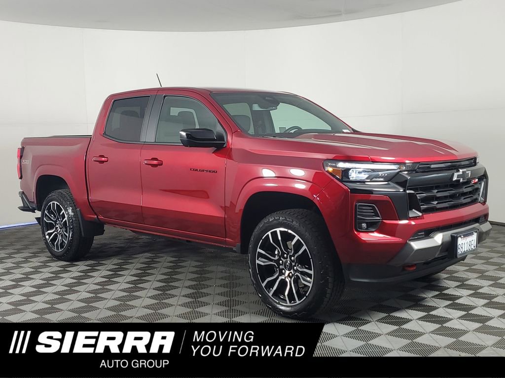Used 2024 Chevrolet Colorado Z71 w/ LPO, Dark Essentials Package